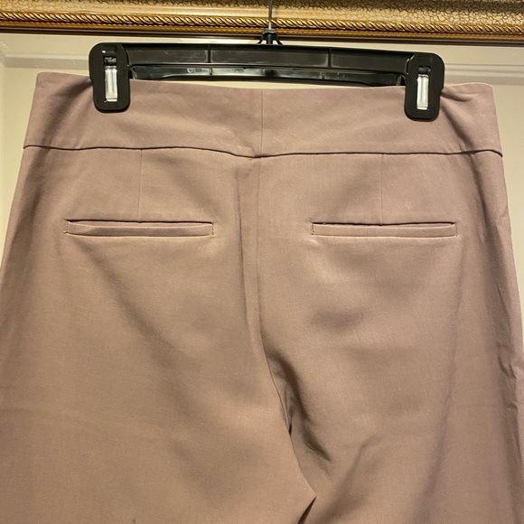 Ann Taylor Factory Signature Bootcut Trousers | Size 6 - Picture 7 of 8